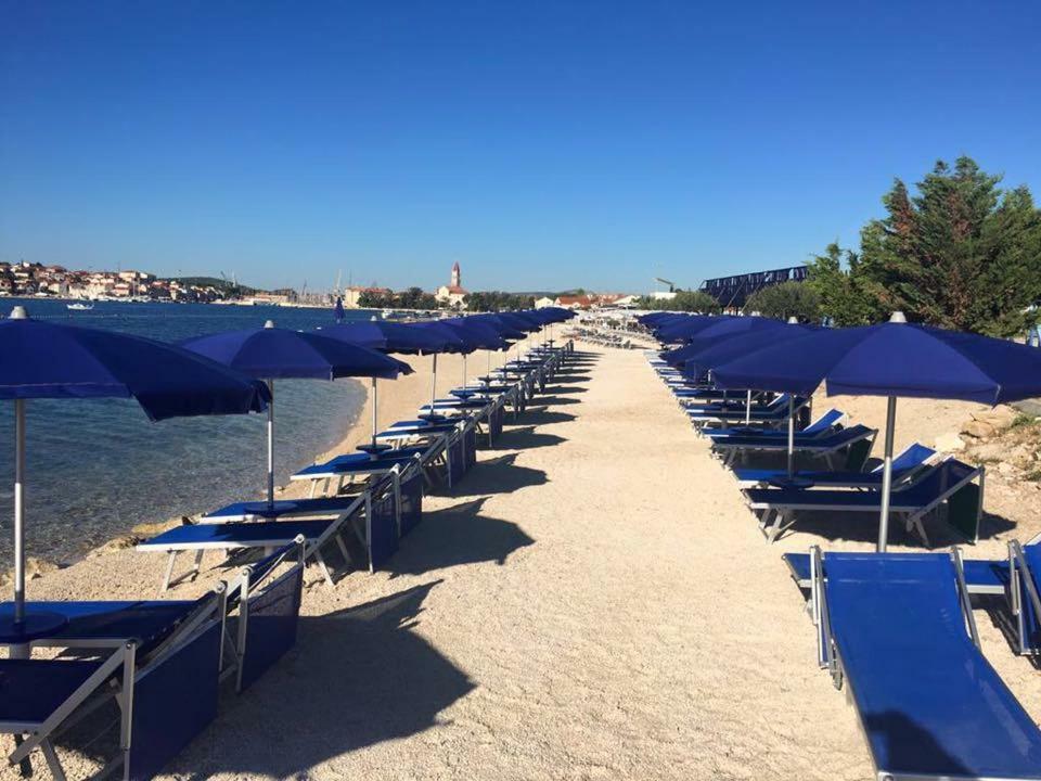Apartmani Anda Trogir Zewnętrze zdjęcie